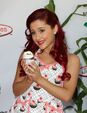 Ariana-grande-picture-715673126