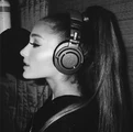 Ariana Recording music in The studio.jpg (139 KB)