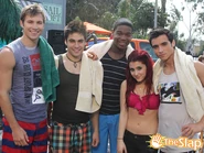 VictoriousCat11.jpg (124 KB)