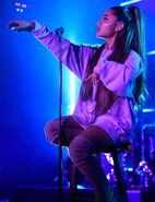 August 25 -The Sweetener Sessions in Los Angeles(1)