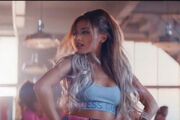 Side to Side Music Video (15)