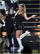 Ariana-grande-iheartradio-music-awards-2014-01