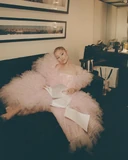 Ariana backstage for SNL October 12 2024.jpg (139 KB)