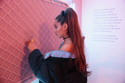 Ariana Grande Visits the 'Sweetener' Experience in New York City