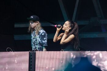 Ultra-music-festival ariana-grande cashmere-cat 2015