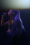 B96SummerBash2016Ariana6.jpg (77 KB)