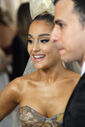 Ariana Grande arriving at the 2018 Met Gala (34)