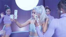 Ariana Grande - Focus MV Screencaps (50)