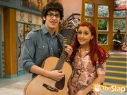 VictoriousCat82.jpg (120 KB)