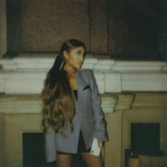 'Breathin' behind the scenes (2)