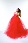 ArianaGrande01 0105