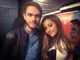 Ariana Grande & Zedd