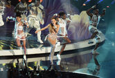 Ariana Grande performing Break Free MTV VMA 2014 (15)