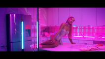 Ariana Grande - 7 Rings - Screencaptures (100)