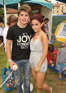 Ariana at 21st A Time For Heroes Celebrity Picnic in 2010 (10)