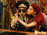 VictoriousCat53.jpg (130 KB)