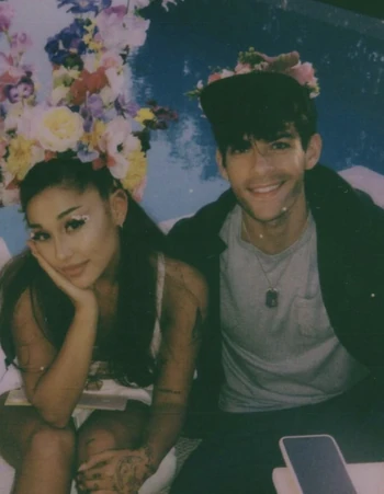 Hale Leon | Ariana Grande Wiki | Fandom