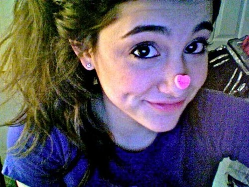 ariana grande black hair