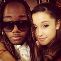 Leon & Ariana VMA