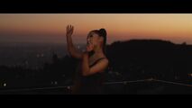 Ariana Grande - Break Up with Your Girlfriend, I'm Bored - screencaps (155)