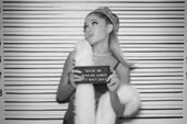 Ariana Grande Tracklist photoshoot (9)