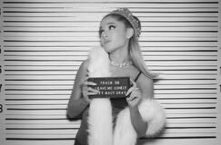 Ariana Grande Tracklist photoshoot (9)