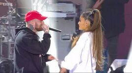 12-Ariana-Mac-Miller-z