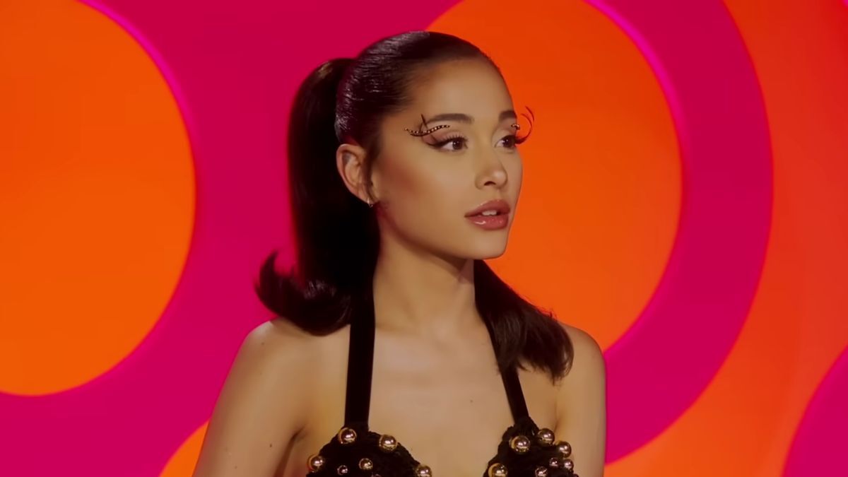 Vogue, Ariana Grande Wiki