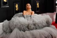 Ariana Grande - Grammys 2020 - Red carpet (11)