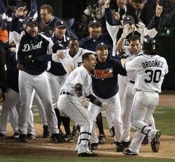 Ex-Detroit Tigers fan favorite Curtis Granderson announces retirement