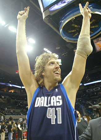 14 and 41: The story behind Nowitzki's jersey numbers - FIBA