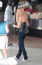 S4 Set - Portia de Rossi (Lindsay) 1