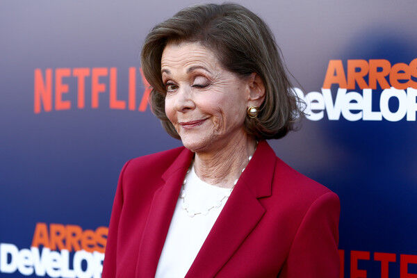 2018 Netflix S5 Premiere - Jessica Walter 03.jpg