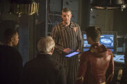 17.Crisis on Earth-X The Flash Jax, Stein, Barry et The Ray