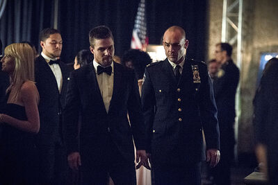 Arrow-brotherhood-episode-papa