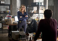 11.the-reverse-flash-returns-episode-stills-patty-spivot