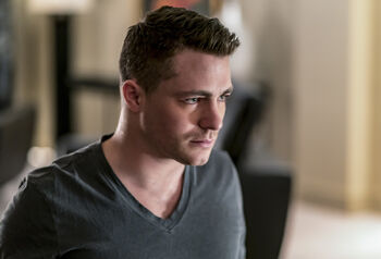 1.Arrow-Doppelganger-Roy Harper