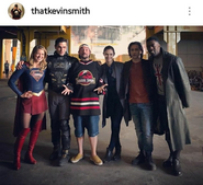 Supergirl, Agent Liberty, Kevin Smith (réalisateur), Nia, Brainy et Black Manchester