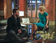 20.arrow-season-4-episode-sins-father-loft