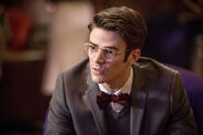 4.the-flash-episode-welcome-earth-2-grant-gustin