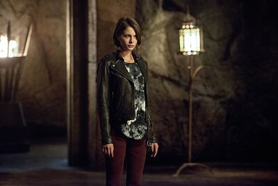 Arrow-season-4-restoration-willa