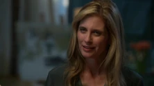 Eliza Danvers (Helen Slater)
