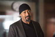 Joe West (Jesse L. Martin)