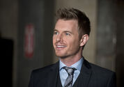 Force Véloce Eddie Thawne (Rick Cosnett)