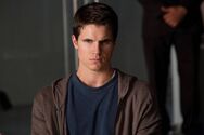 Force Véloce Ronnie Raymond (Robbie Amell)