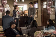 1.The Flash-Nora-Nora, Barry, Wally, Joe, Iris et Cecile