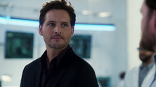 Maxwell Lord (Peter Facinelli)