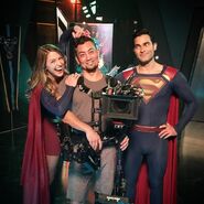 DAkvli2WAAAul3v.jpg (140 kio) sur le tournage du 2.22