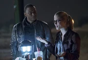The-flash-vs-arrow-episode-crossover-diggle