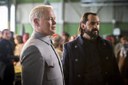 8.legends-of-tomorrow-pilote-part-2-darhk-savage